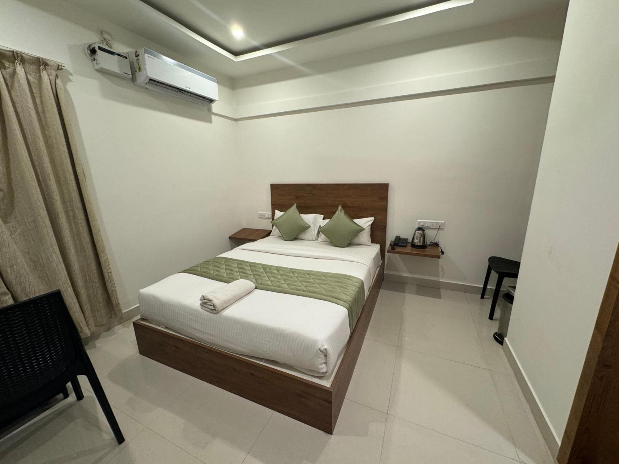 Hotel Airport City Dod Jala Exterior foto