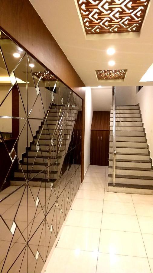 Hotel Airport City Dod Jala Exterior foto
